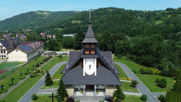 Niedźwiedź, Kościół